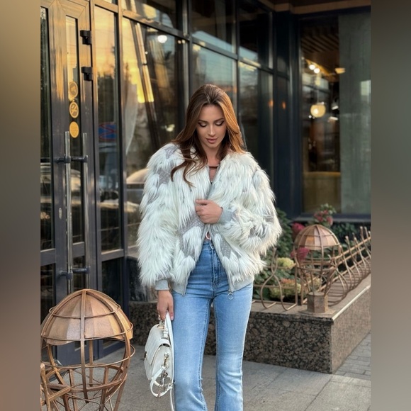 faux fur jacket size medium Zara - Picture 1 of 4